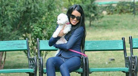 Adelina Pestrițu este foarte apropiată de cățeii săi