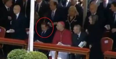 Berlusconi o ţine din gafă în gafă! Află ce glume proaste a făcut de-a lungul timpului premierul italian