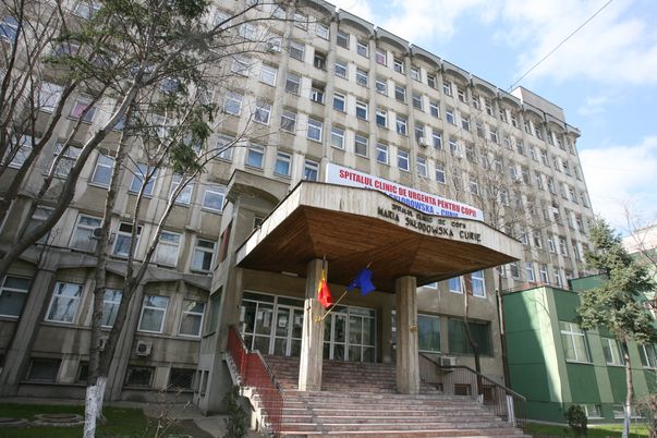 Prima "şpagă" a celebrului doctor Pesamosca: un imens cocoş alb