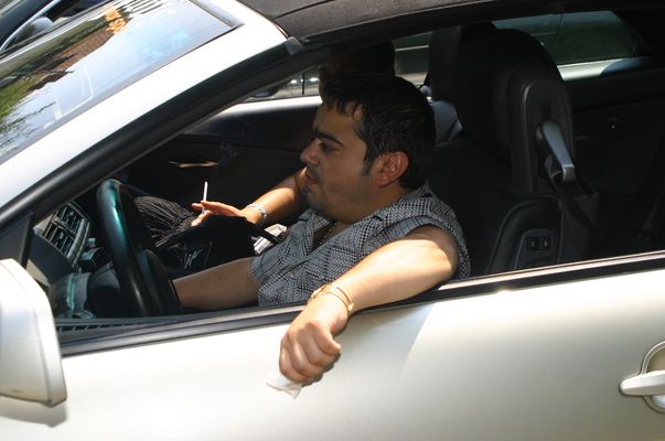 Adrian Minune conduce numai maşini scumpe