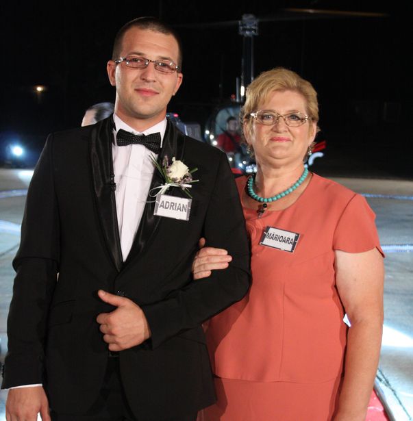 Foto Special | Ei sunt noii concurenţi ai emisiunii "Mireasă pentru fiul meu"