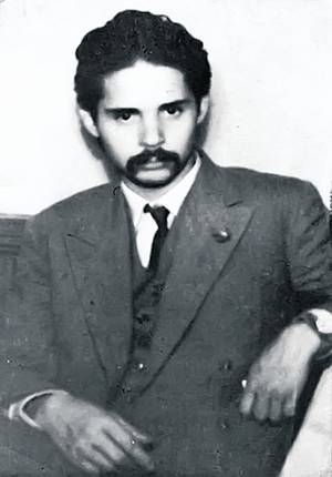 Nicolae Labiș a avut o relație tumultuoasă cu Doina Ciurea, al cărei apogeu a fost acuzația de viol pe care aceasta i-a adus-o