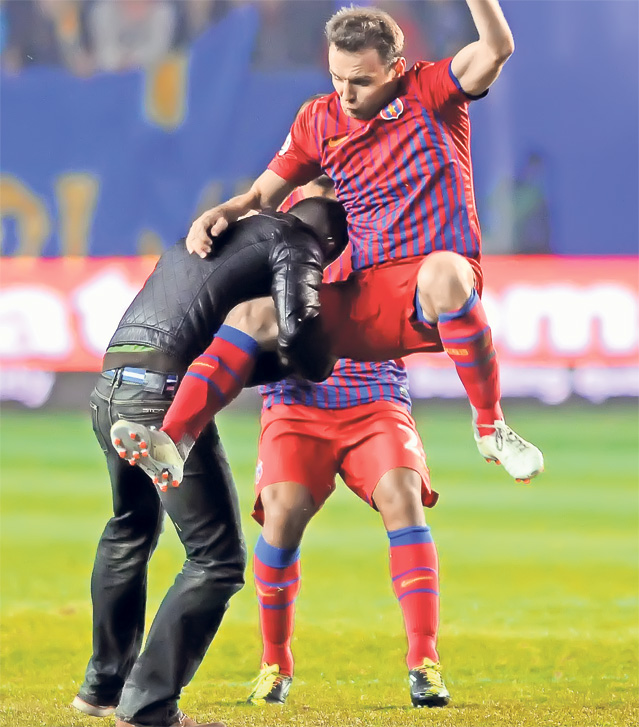 Exclusiv | Cu 4 zile înainte, huliganul care l-a lovit pe Galamaz, și-a luat «perversa» exact la fel