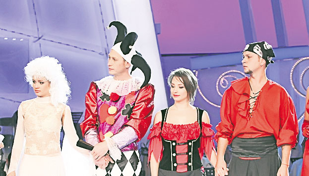 Foto | Ce faţă de tocilar are Pepe! Cântăreţul latino a cucerit juriul emisiunii 'Dansez pentru tine'