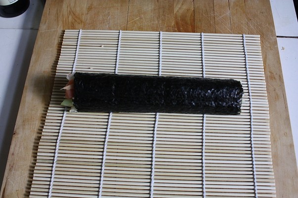 Foto | Dana Rogoz te învață să gătești sushi