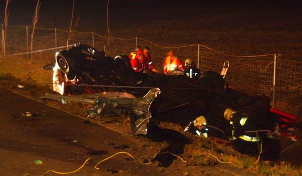 Tragedie în Ungaria! 14 români au murit în coliziunea unui microbuz cu un TIR