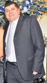 Emanoil Savin, viitorul naş de cununie al lui Lucian Bute: "Îi fac nunta la cazinoul din Sinaia"