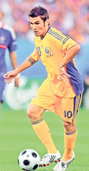 Adrian Mutu se pregăteşte de licenţă!