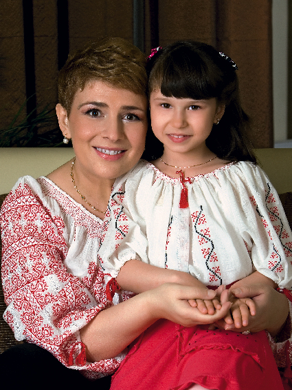 teo trandafir si maya