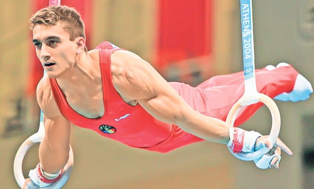 Exclusiv | Un fost campion la gimnastică și-a luat 3 case de când lucrează la circ