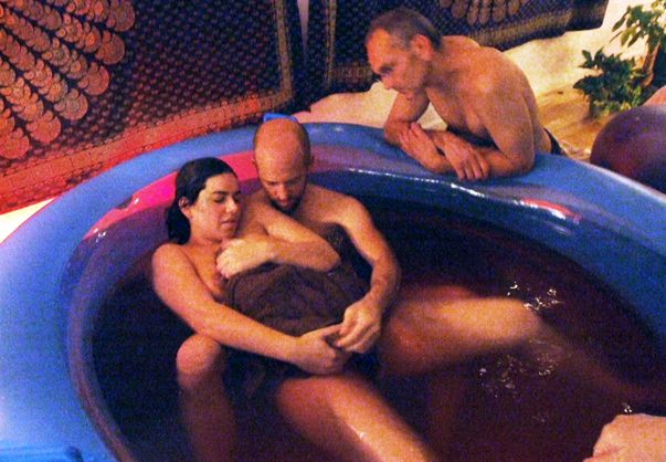 Jaiya Ma, Jon Hanauer, Ian Ferguson si micutul Eamon formează cea mai ciudată familie