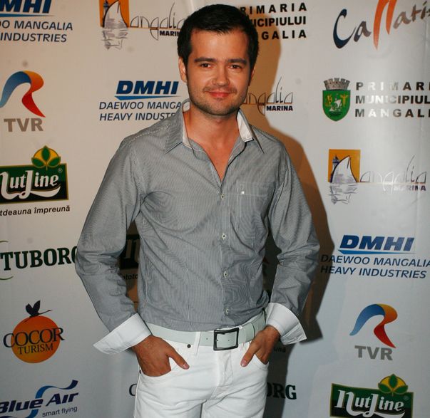 SPECIAL | Dragi cititori Libertatea.ro, iată ce vă urează vedetele de Sărbători!