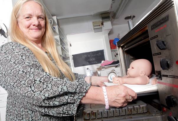 reborns papusile care seamana izbitor cu bebelusii
