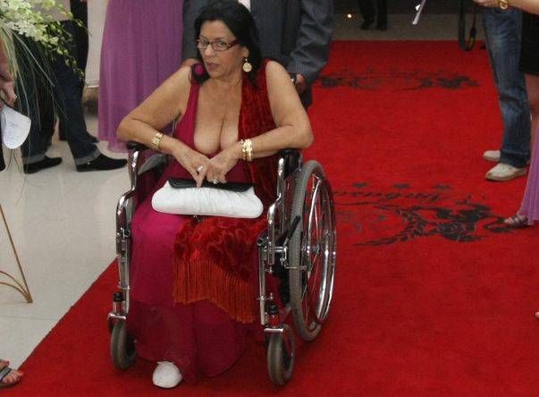 Cornel Dinu trece prin clipe cumplite: "Mă rog la Dumnezeu să-mi lase soţia în viaţă"