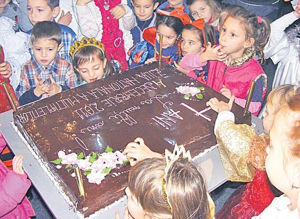 Tripletele de la Alba au împlinit 5 ani | VIDEO & FOTO