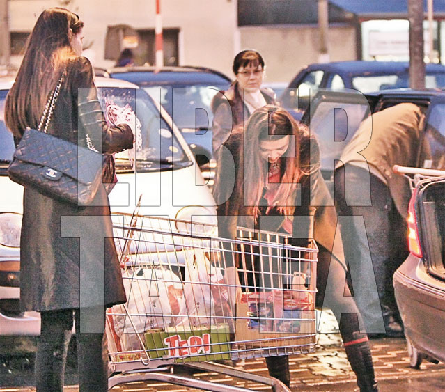 Ramona, de serviciu la împins căruţu’