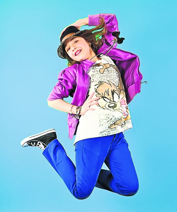 Competiţia "Dance Dance", de la Disney Channel, aproape de final. Votează cel mai bun dansator!