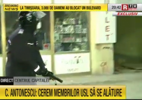 VIOLENŢE, VANDALISM, HAOS în Bucureşti, în a treia zi de proteste! LIVE REPORT