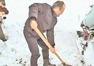 Zăpada a închis Bucureștiul!