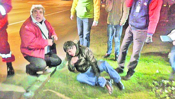 medicale autorizate, după analizarea radiografiei, prezentată în exclusivitate la emisiunea “Drept la ţintă” de pe Kanal D. l Conform radiografiei, Ionuţ Şandru a suferit leziuni grave la picior