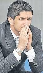 Fotografie în premieră de la accidentul lui "Il Luce" | Aşa l-au scos pompierii pe Lucescu din ghearele morţii