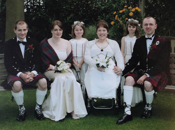 mireasa m+am nascut cu o jumatate de trup