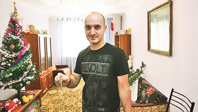 Cristi Marin şi-a «purificat» casa | I-a ars toate lucrurile Moculeascăi