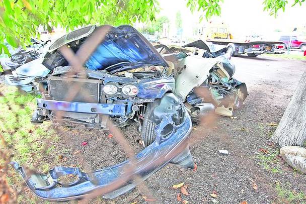 Din automobilul lui Dossey a råmas doar un morman de fiare / foto: Gazeta Sporturilor