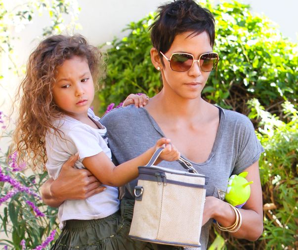 Halle Berry și fiica sa / Foto Hepta