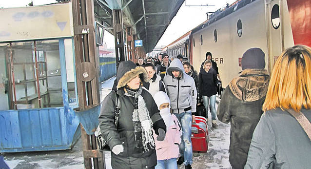 Imagini incredibile pe Litoral! Marea vrea «să înghită» Cazinoul! FOTO