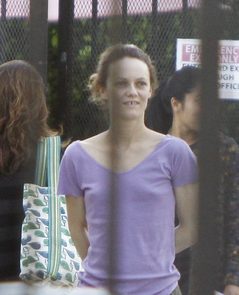 DUMNEZEULE, arată ca o STAFIE! Oare Johnny Depp e de vină că a ajuns în halul ăsta? FOTO