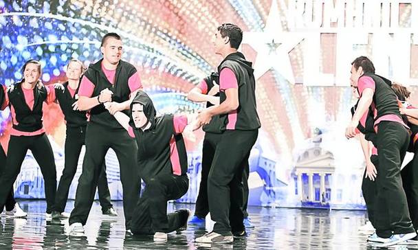 Trupa de tineri cu probleme de auz i-a impresionat pe toți până la lacrimi