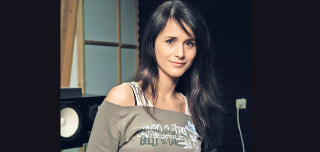 Carmen Harra, mai prezici multe tâmpenii?!