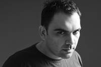 Daiana Anghel face furori! Vezi de cine a fost curtată frumoasa vedetă!