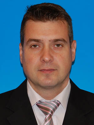 Taxiurile, dotate cu geamuri securizante!