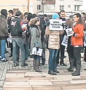 Aici va fi liceul pentru ţigani. Autorităţile au anunţat înfiinţarea primei unităţi de învăţământ pentru rromi