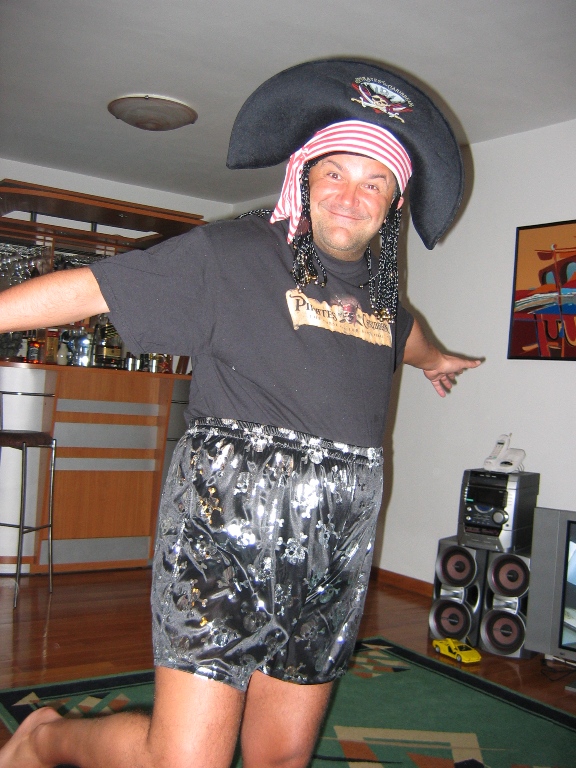 Ce nebunii fac vedetele noastre!  