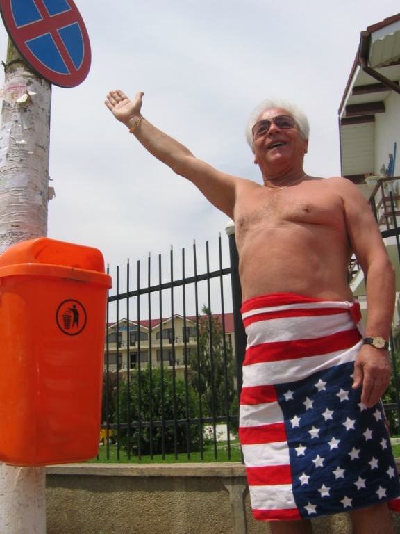 Ce nebunii fac vedetele noastre!  