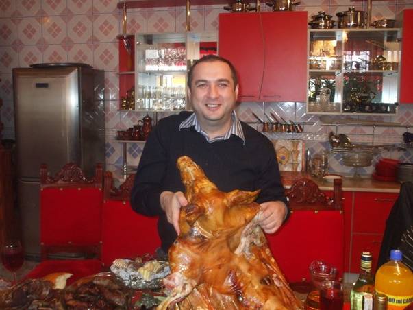 Ce nebunii fac vedetele noastre!  