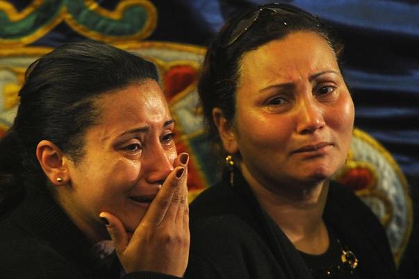 IMAGINEA ZILEI | Patriarhul Shenouda III, pus mort în jilţul său în semn de respect | GALERIE FOTO