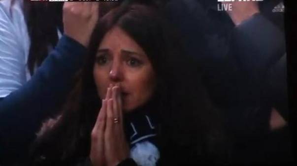 Reactiile suporterilor dupa ce Fabrice Muamba s-a prabusit pe teren