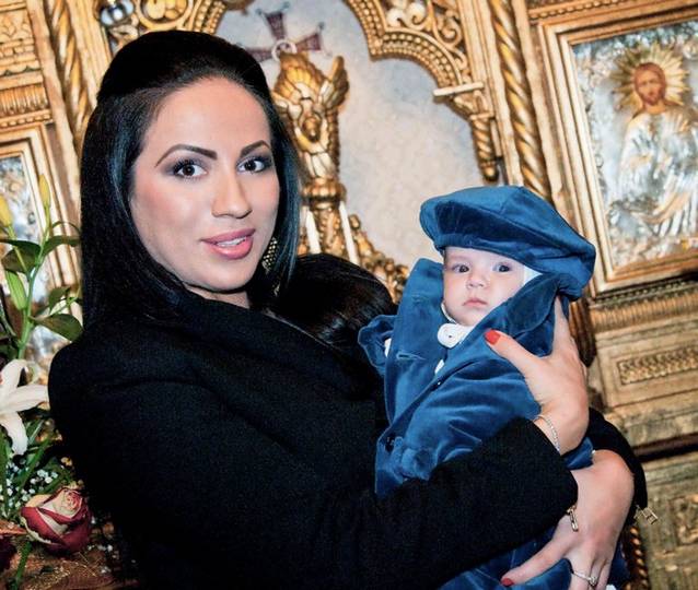 Ele sunt vedetele din România care şi-au crescut copiii singure | FOTO