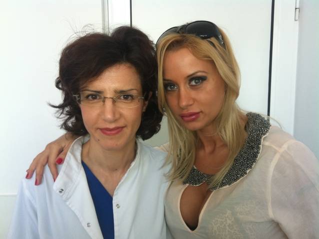 Simona Traşcă are interzis la sărutat timp de o săptămână! Află de ce