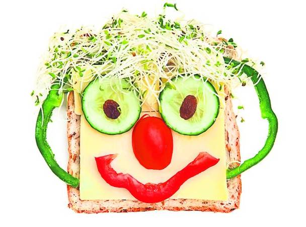 Păpică haioasă pentru copii mofturoşi