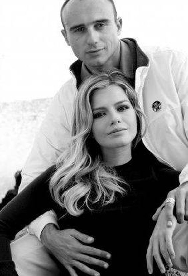 Iată-i pe românii şi româncele care au avut parteneri celebri din străinătate!