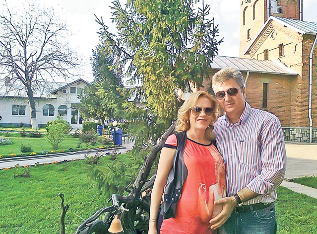 Weekend nebun pentru vedetele din România / Pepe, chef cu Raluca în club!