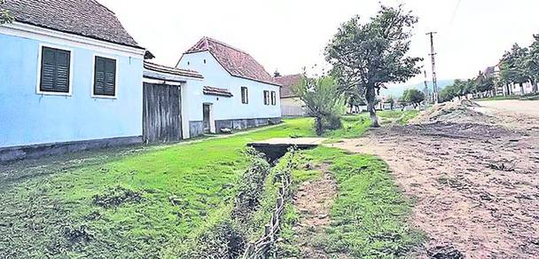 Casa din Viscri, județul Sibiu, cumpărată în 2006