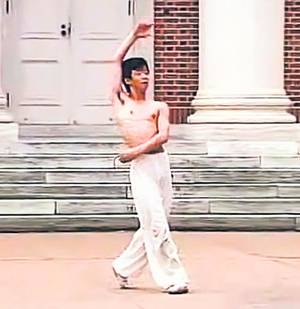 Jin, pe vremea când era bărbat