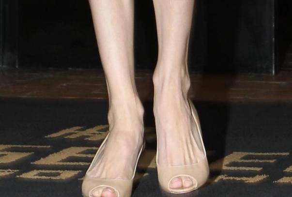 Angelina Jolie, din ce in ce mai slabă