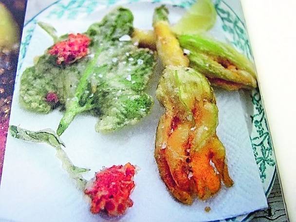 Ai gătit vreodată flori de dovlecei?